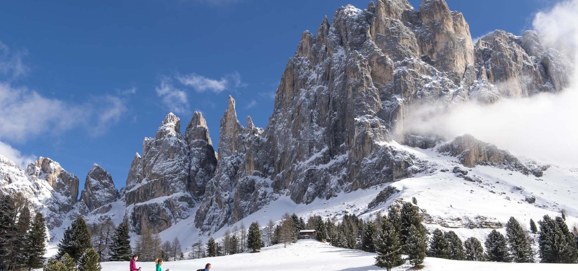 morodeserhof in kastelruth winterurlaub auf dem bauernhof in den dolomiten skifahren rodeln schneeschuhwandern suedtirol 3